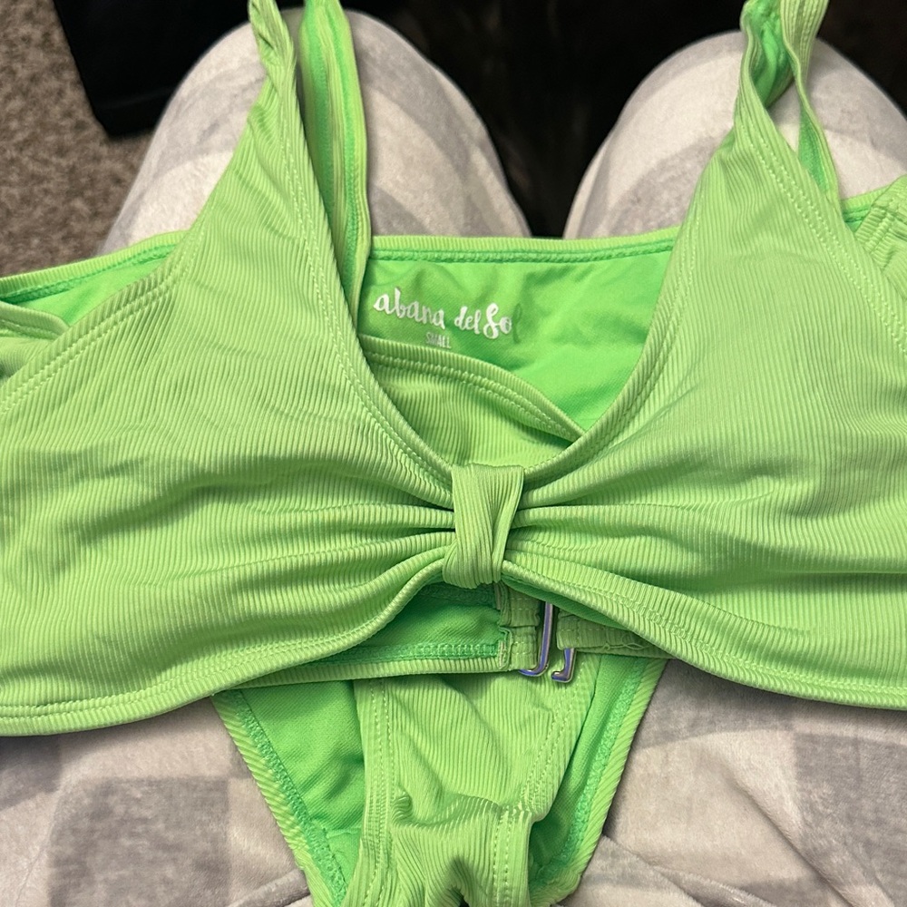 Cabana del sol Lime Green Bikini Set